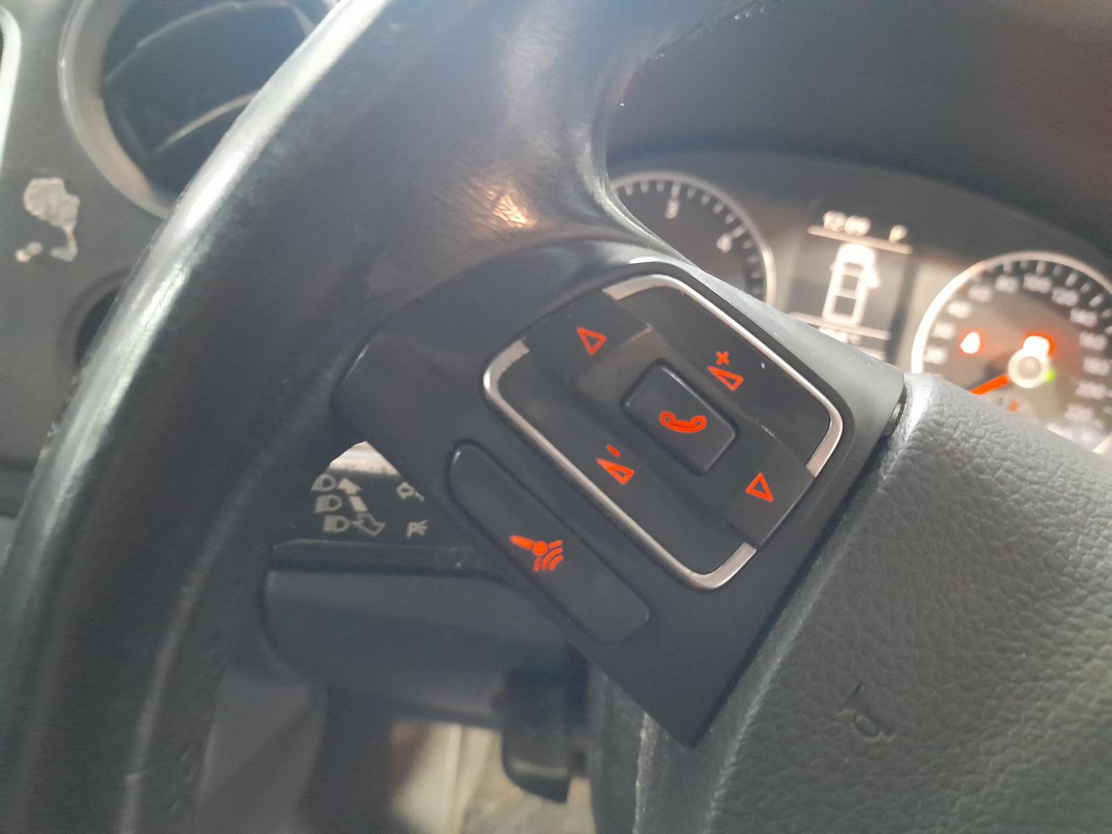 View Auto part Tonneau/Cover Volkswagen Amarok 2014