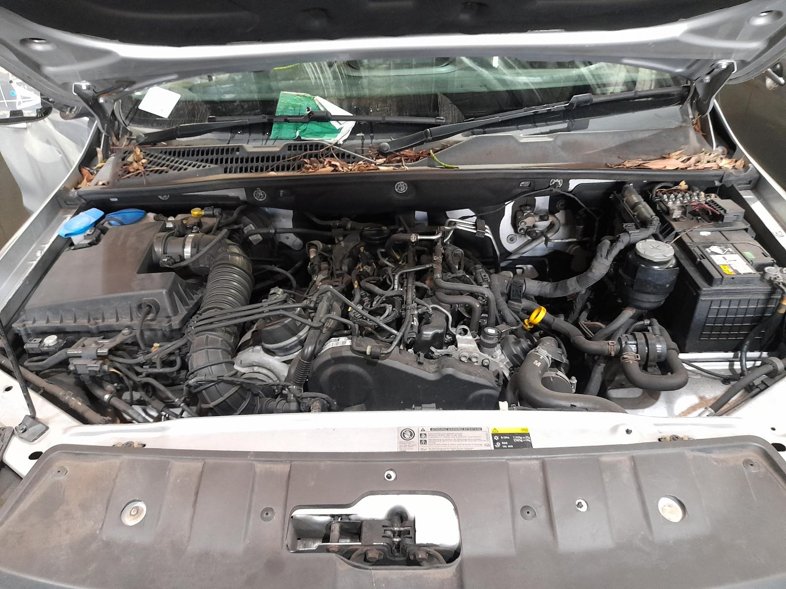 View Auto part Tonneau/Cover Volkswagen Amarok 2014