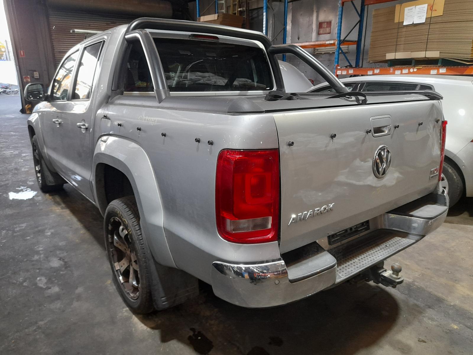 View Auto part Tonneau/Cover Volkswagen Amarok 2014