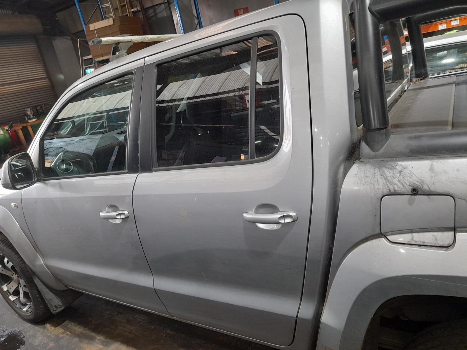 View Auto part Tonneau/Cover Volkswagen Amarok 2014