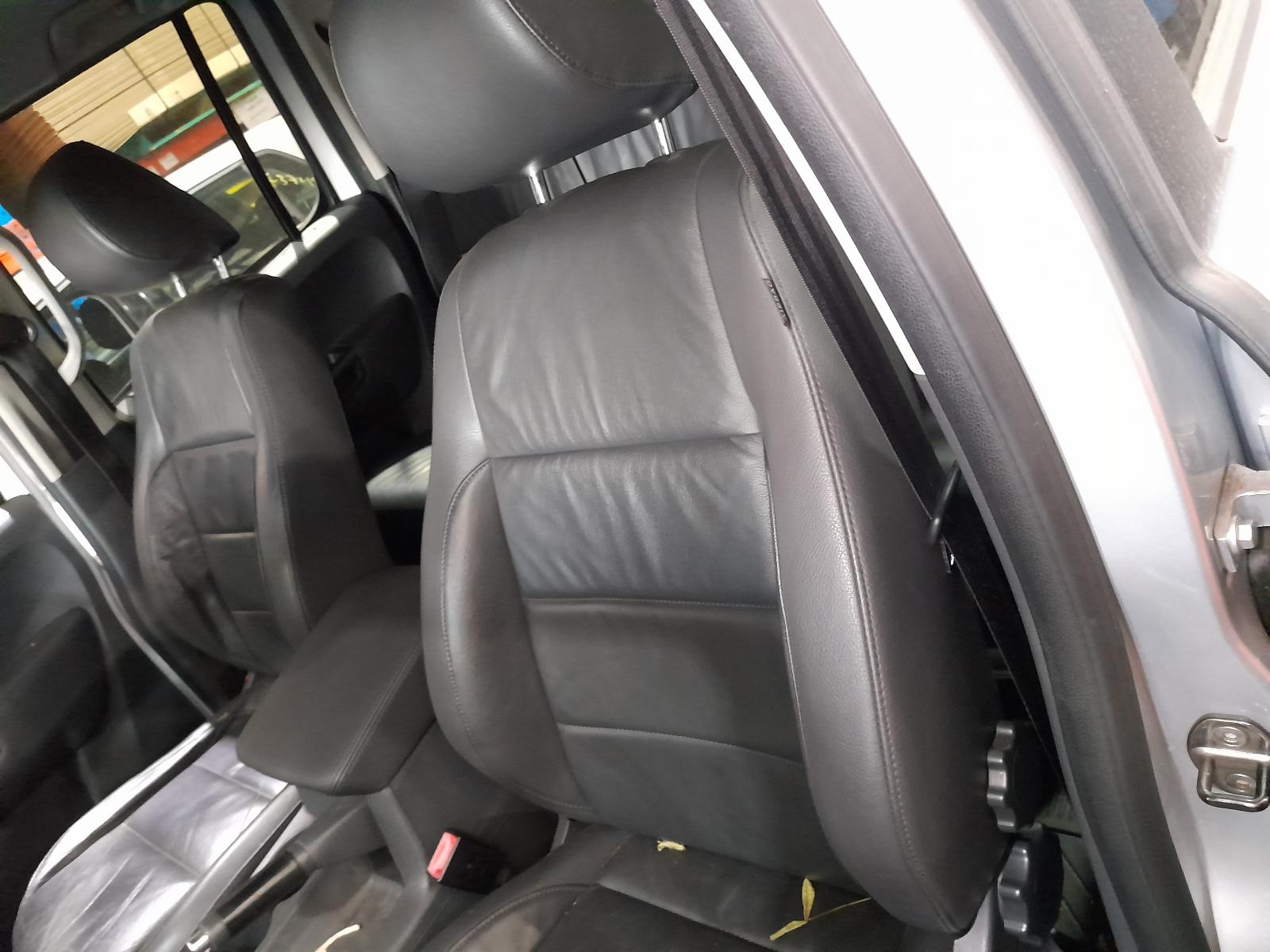View Auto part Tonneau/Cover Volkswagen Amarok 2014