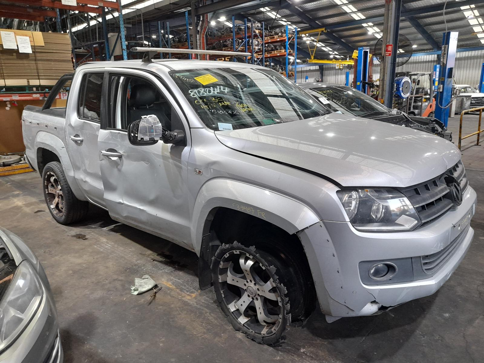 View Auto part Tonneau/Cover Volkswagen Amarok 2014