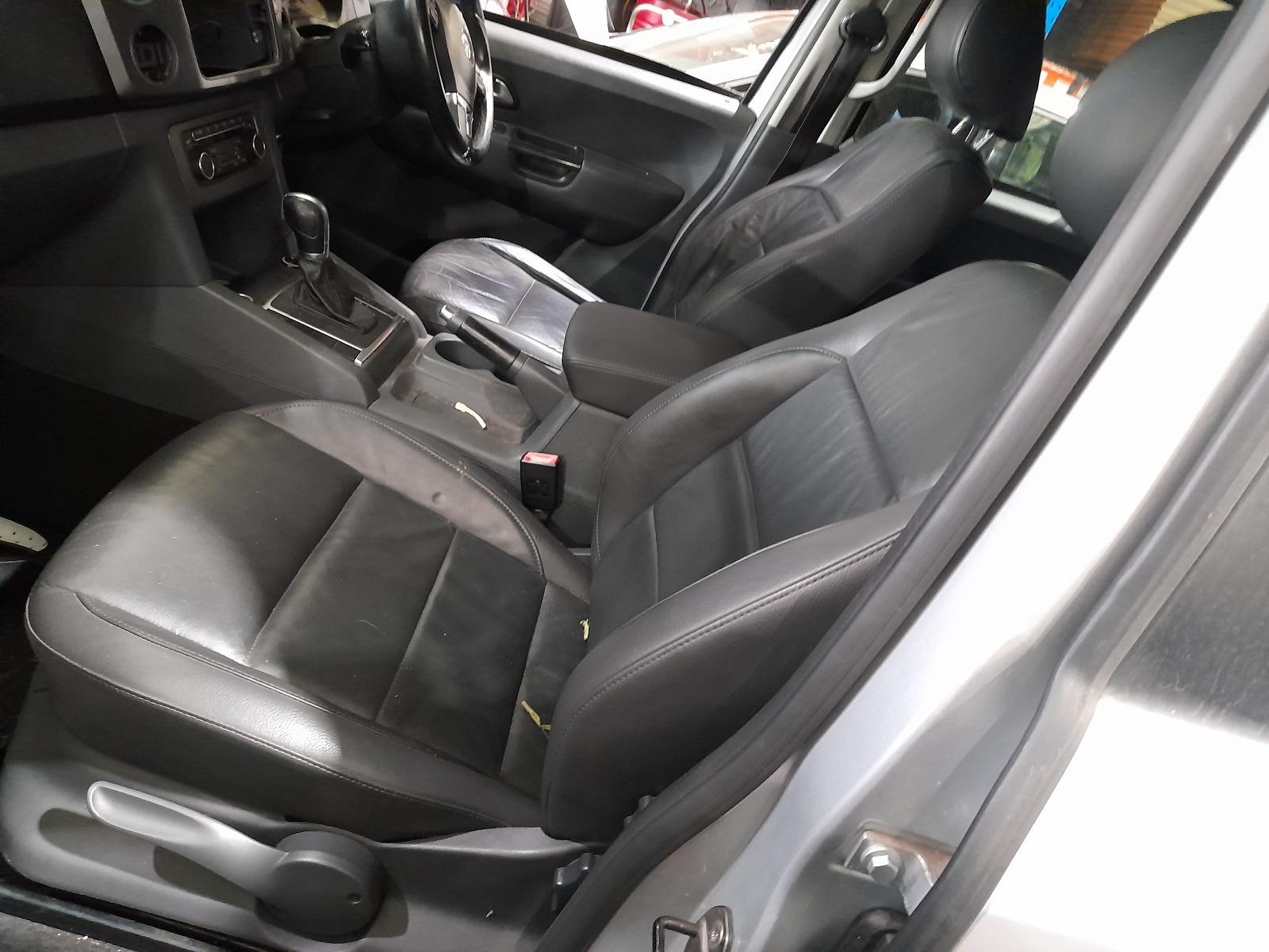 View Auto part Tonneau/Cover Volkswagen Amarok 2014