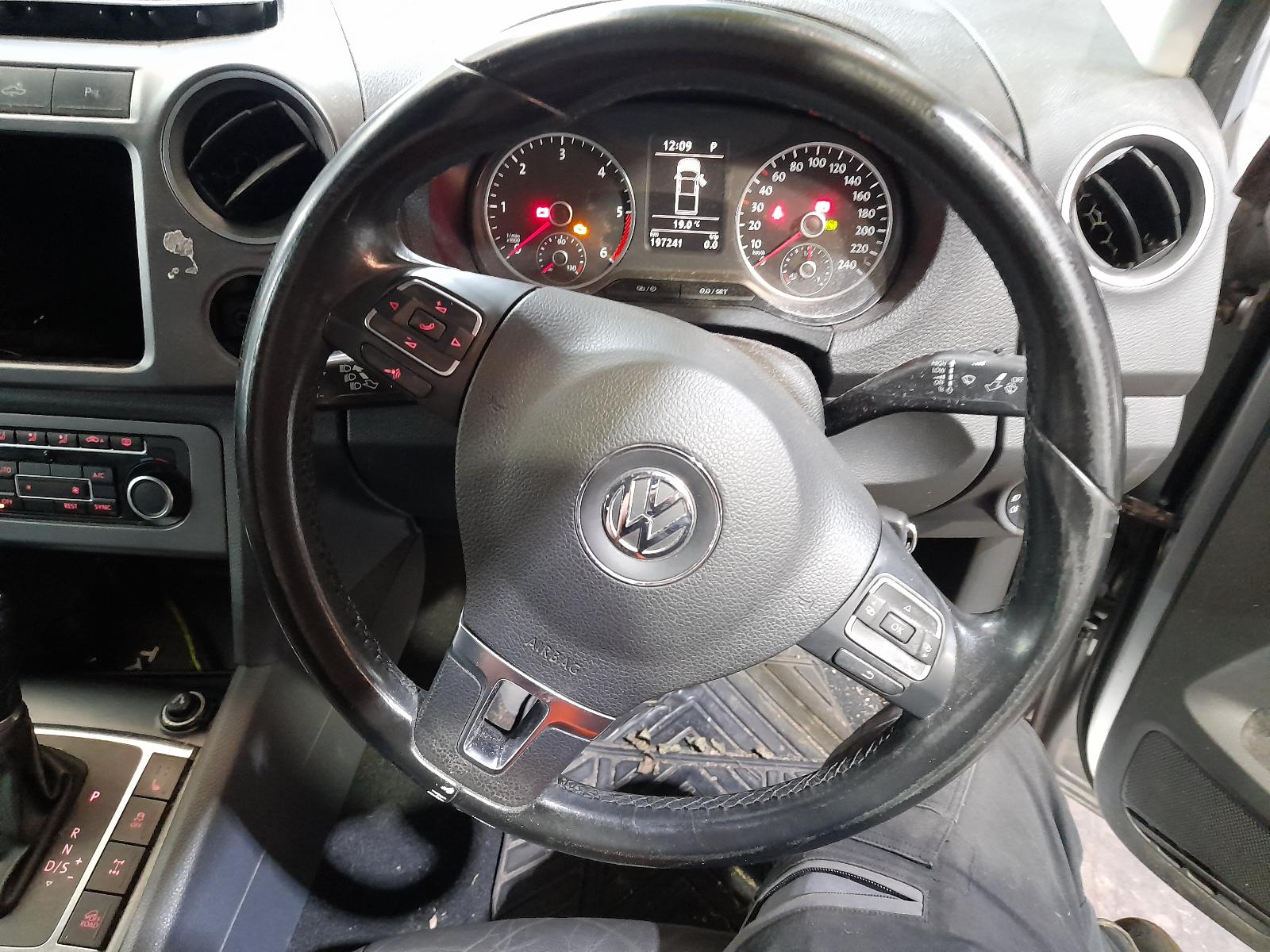 View Auto part Tonneau/Cover Volkswagen Amarok 2014