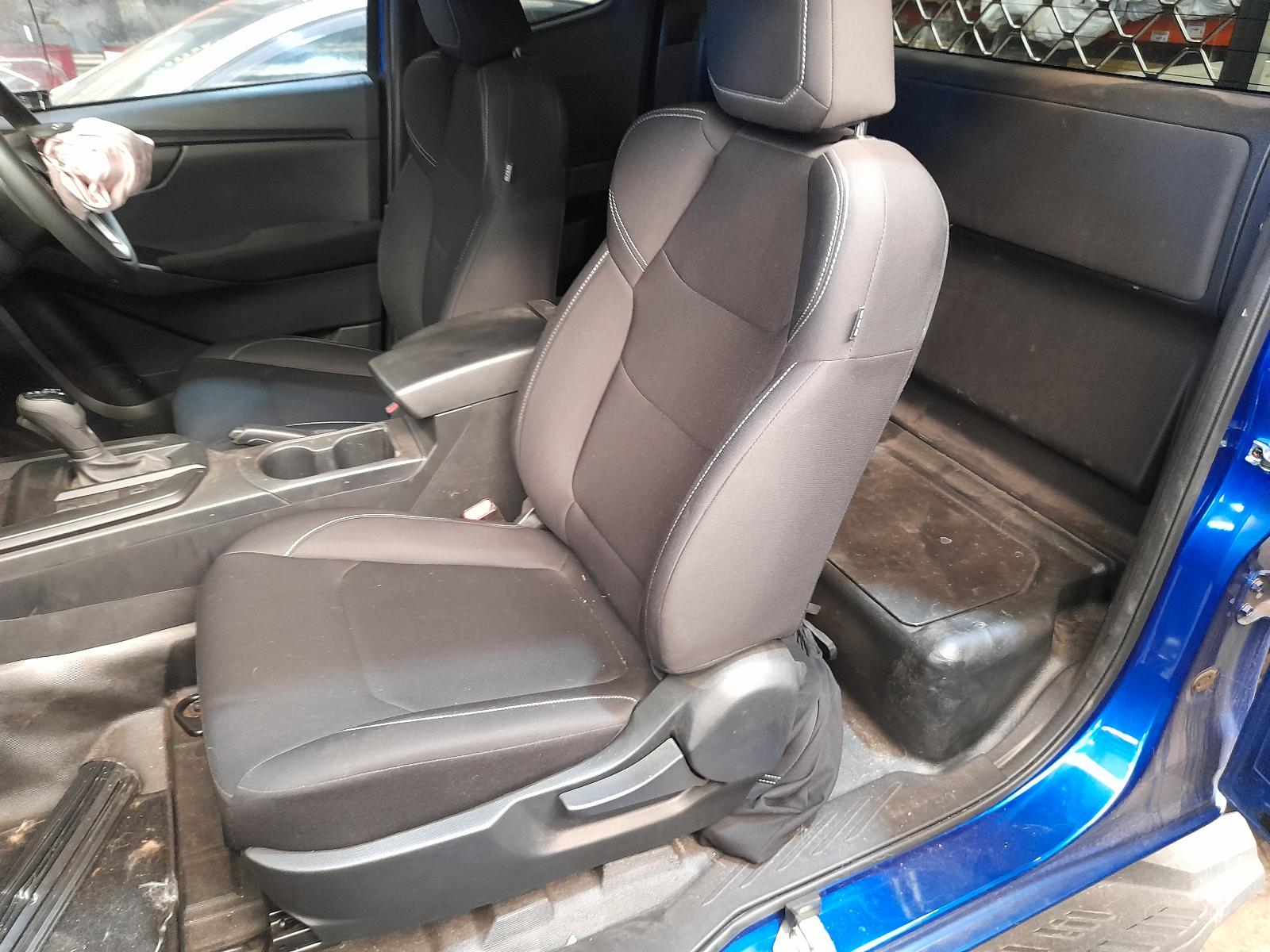 2023 Isuzu Dmax Particulate Filter/Dpf View Auto part Particulate Filter/Dpf Isuzu Dmax 2023
