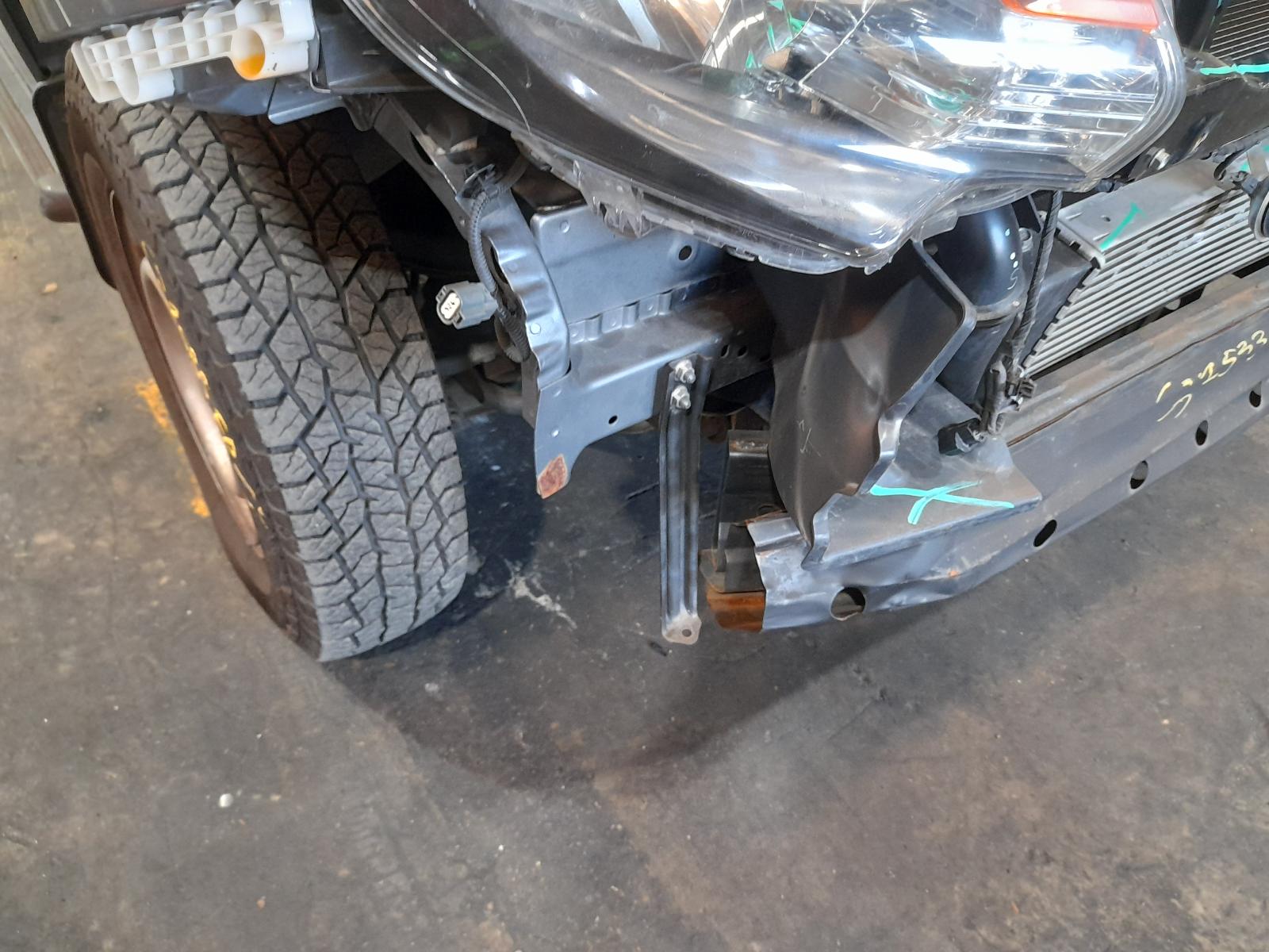 View Auto part Antenna Mitsubishi Triton 2016