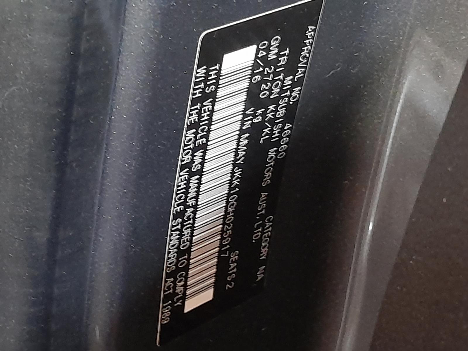 View Auto part Antenna Mitsubishi Triton 2016
