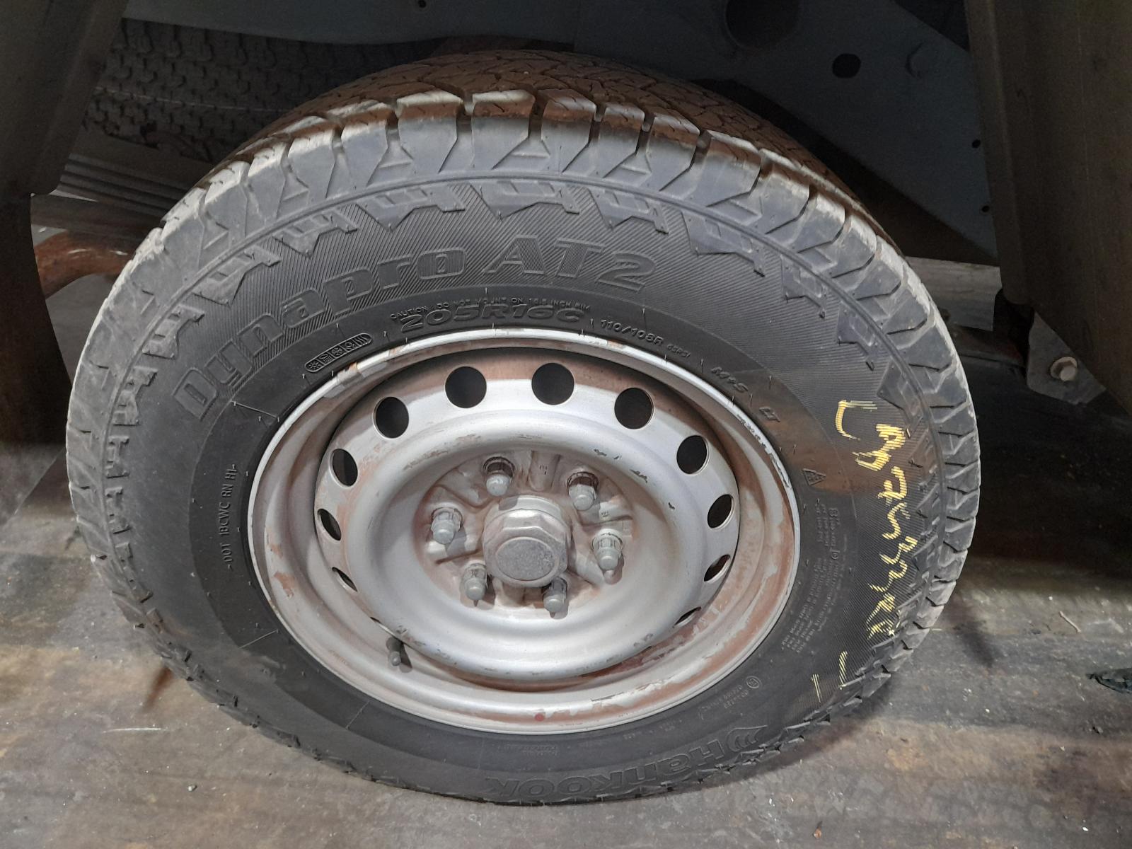 View Auto part Antenna Mitsubishi Triton 2016