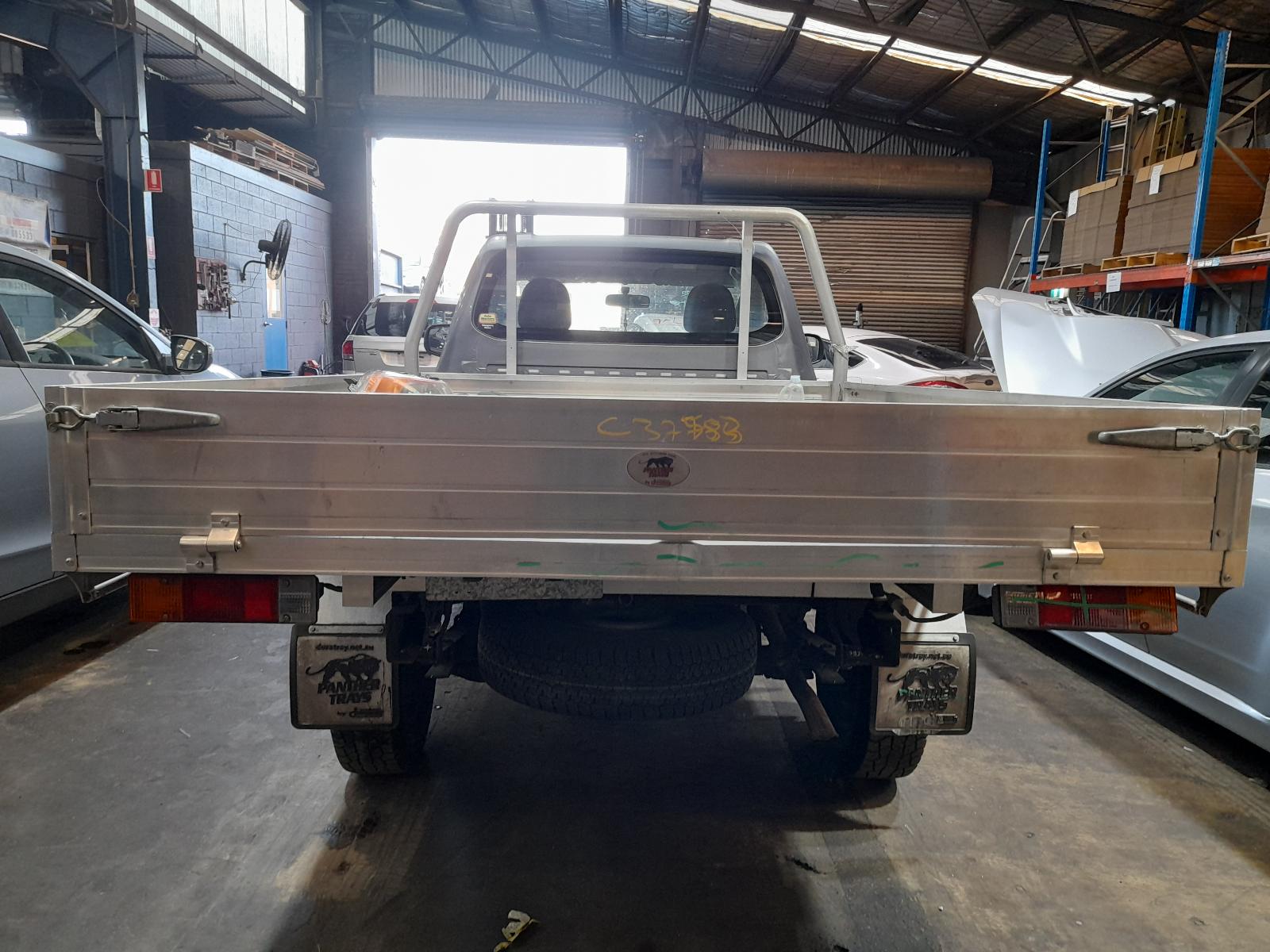 View Auto part Antenna Mitsubishi Triton 2016