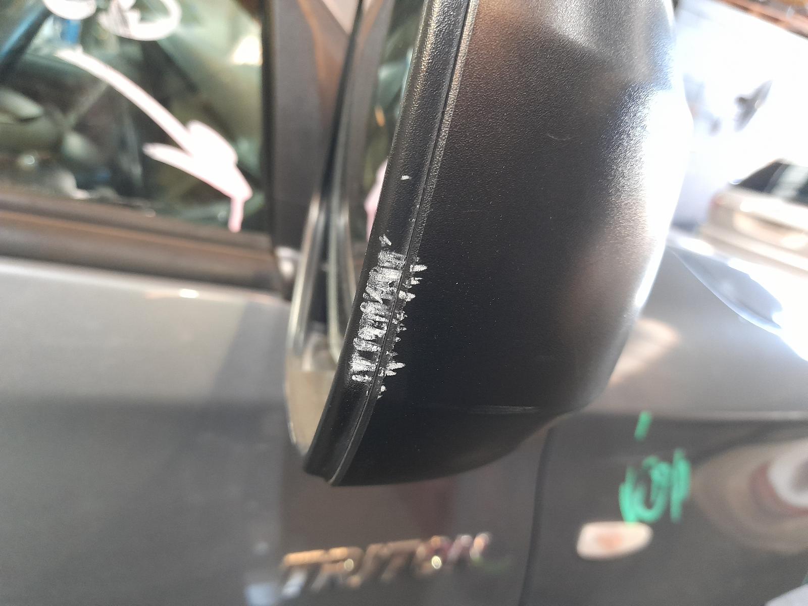 View Auto part Antenna Mitsubishi Triton 2016