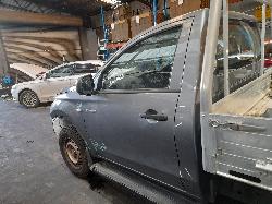 View Auto part Antenna Mitsubishi Triton 2016