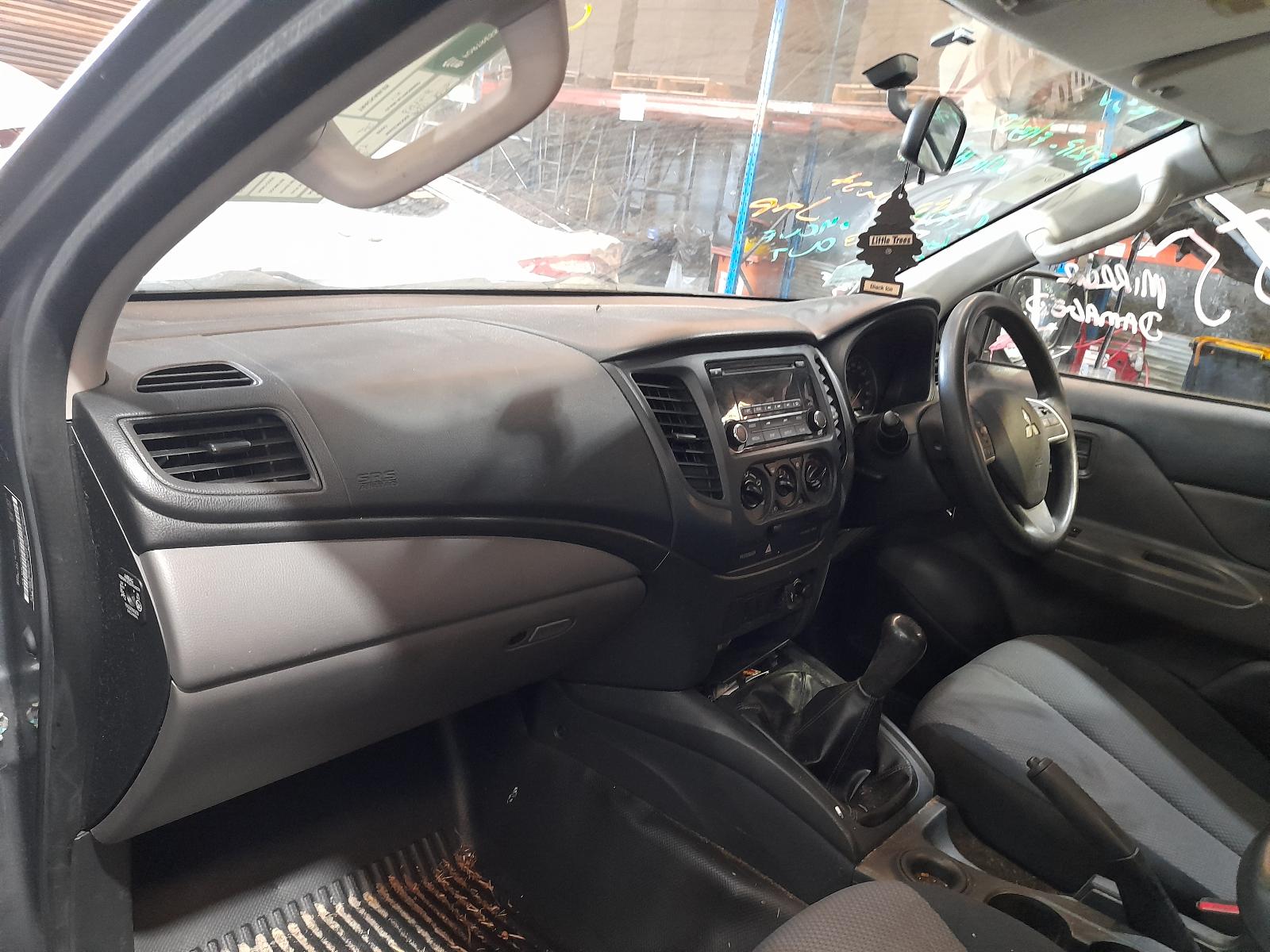 View Auto part Antenna Mitsubishi Triton 2016
