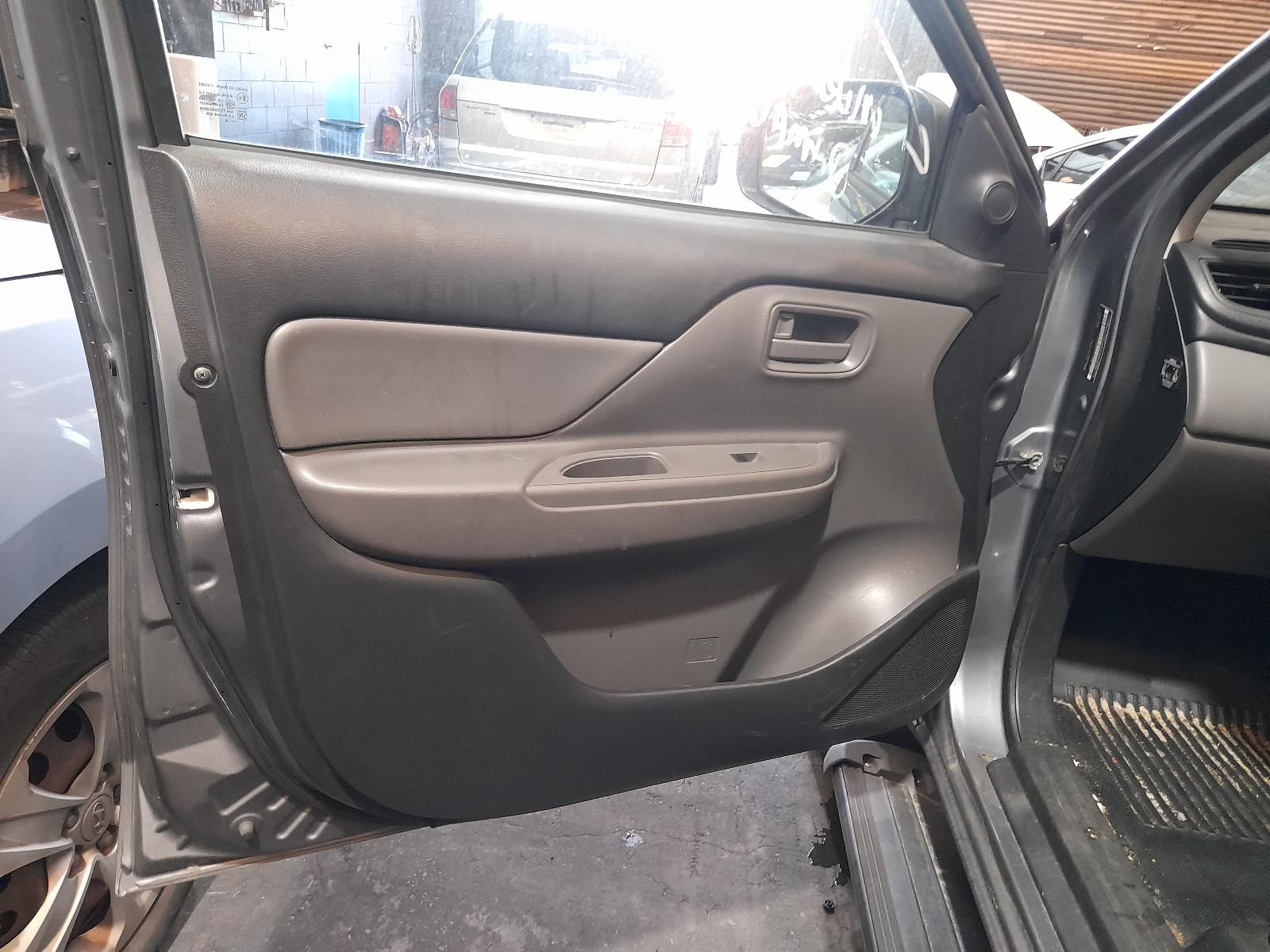 View Auto part Antenna Mitsubishi Triton 2016