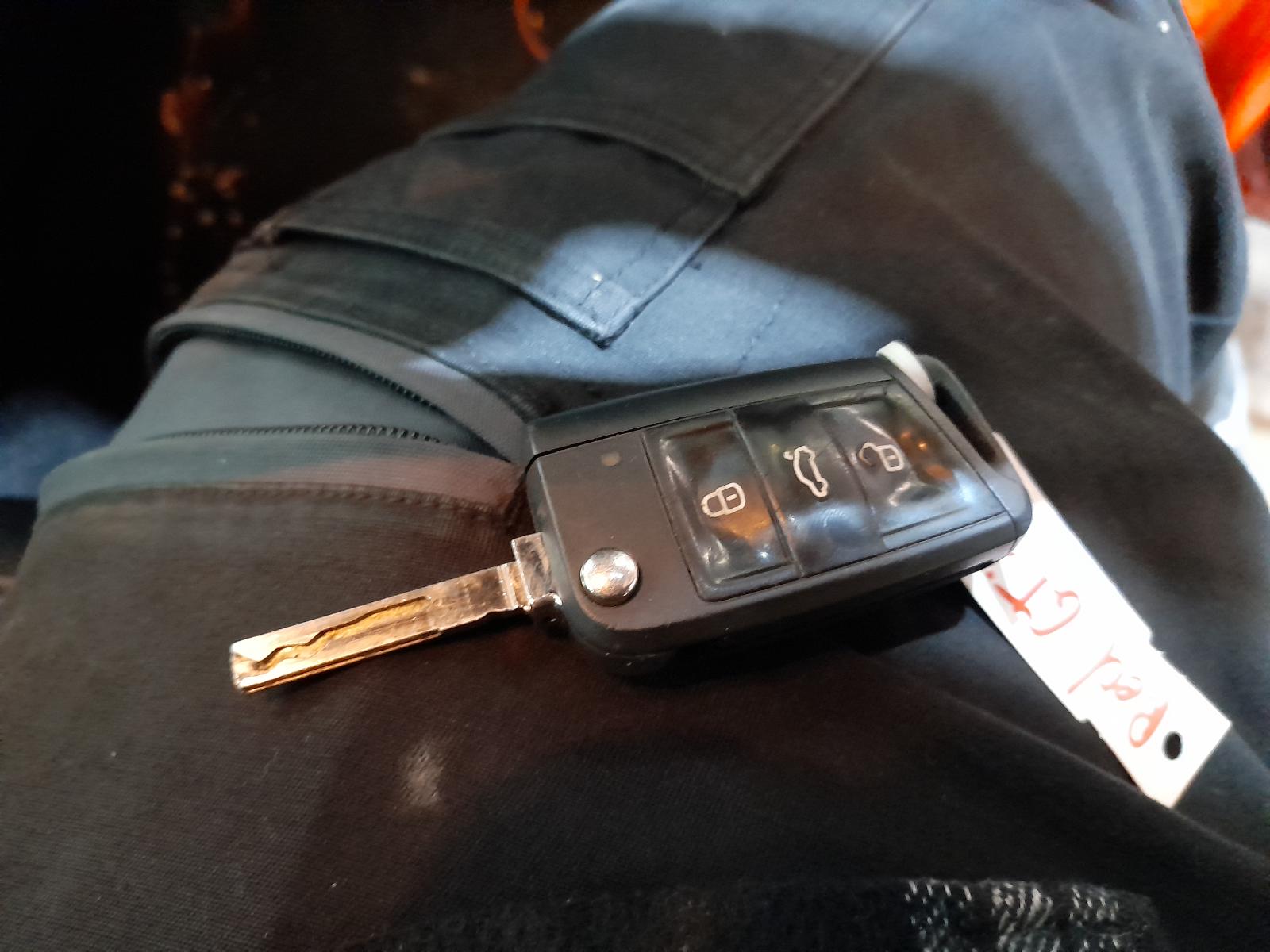 View Auto part Airbag Module/Sensor Volkswagen Polo 2015