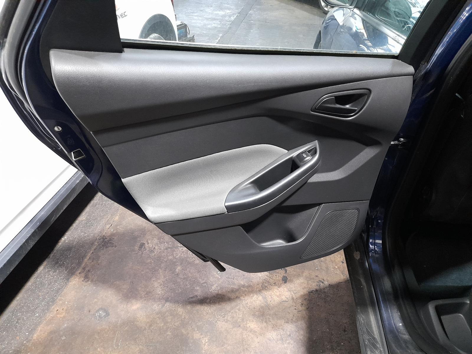 View Auto part Rear Garnish Ford Focus 2012