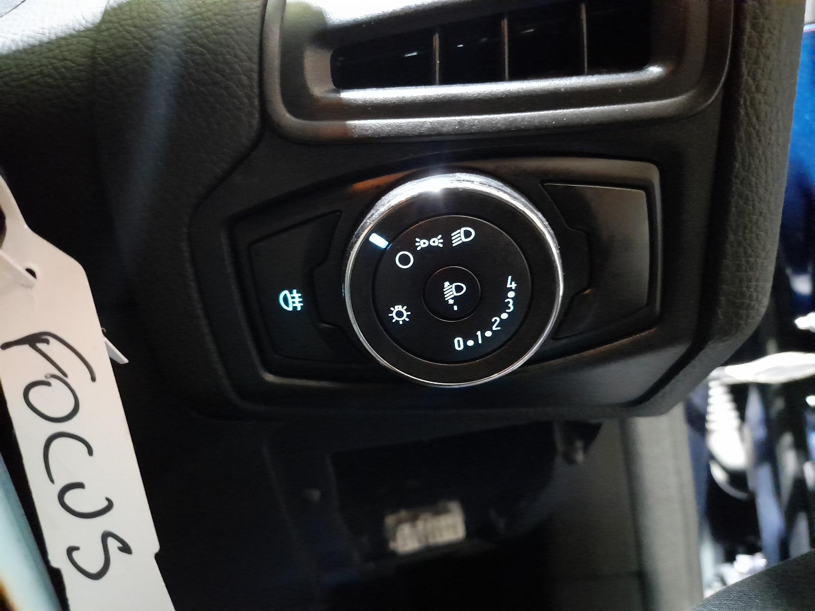 View Auto part Rear Garnish Ford Focus 2012