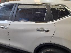 View Auto part Right Front Strut Nissan Xtrail 2015