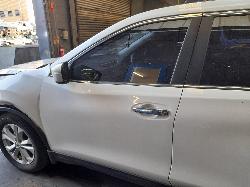 View Auto part Right Front Strut Nissan Xtrail 2015