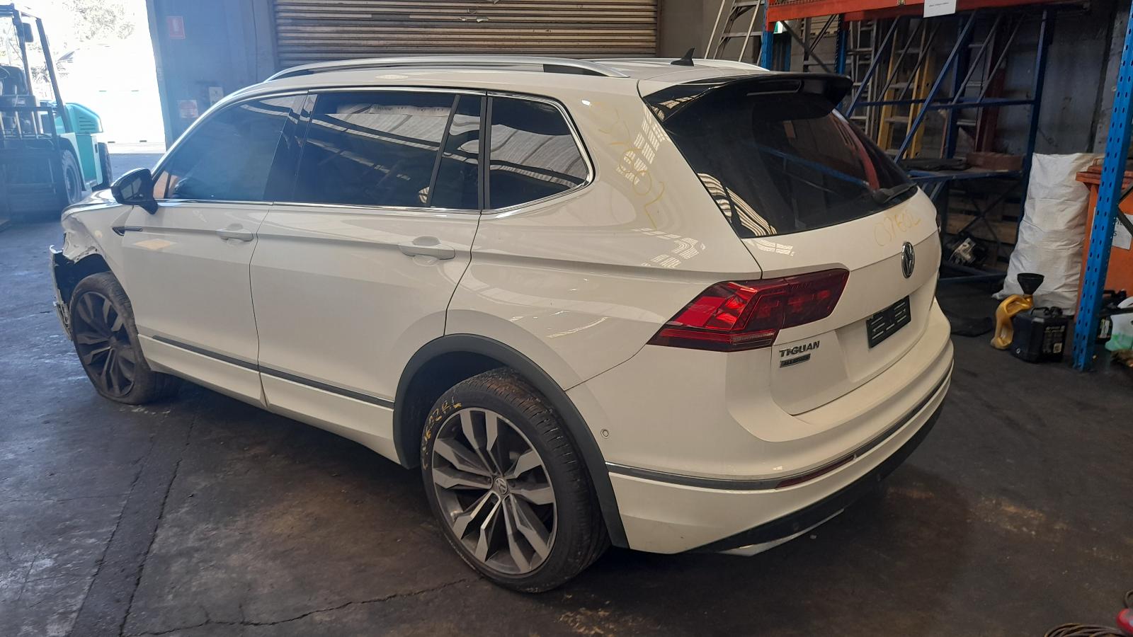View Auto part Radio/Cd/Dvd/Sat/Tv Volkswagen Tiguan 2019