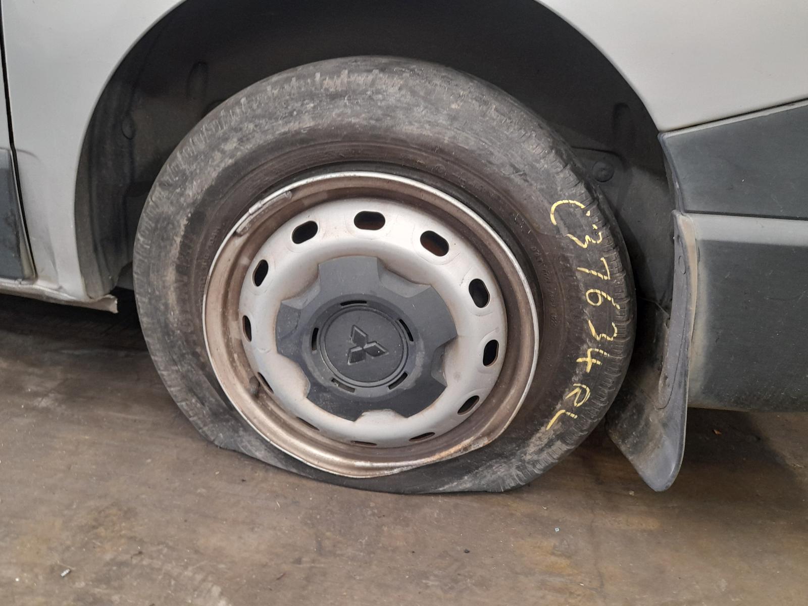 2020 Mitsubishi Express Sunvisor View Auto part Sunvisor Mitsubishi Express 2020