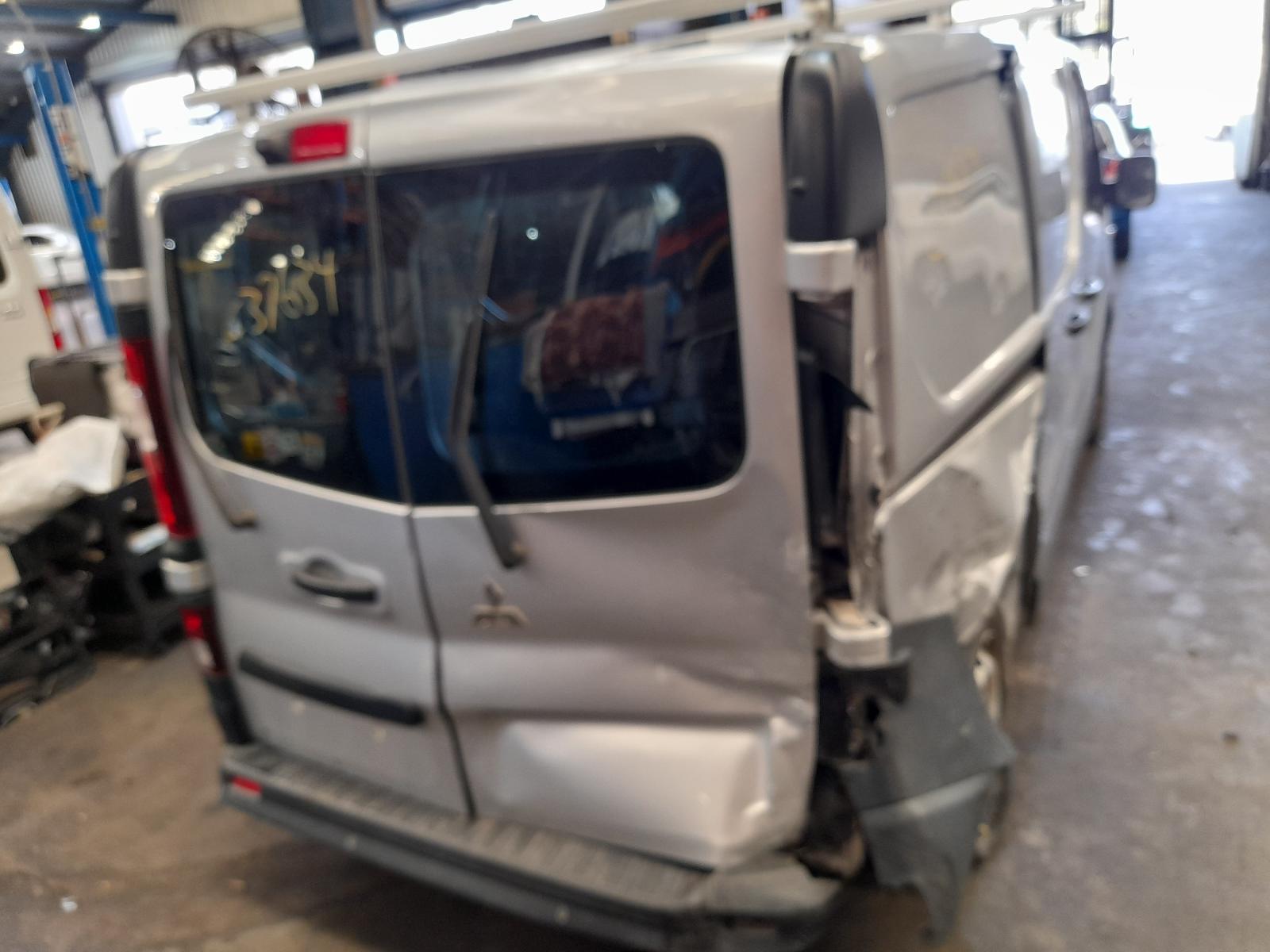 2020 Mitsubishi Express Sunvisor View Auto part Sunvisor Mitsubishi Express 2020