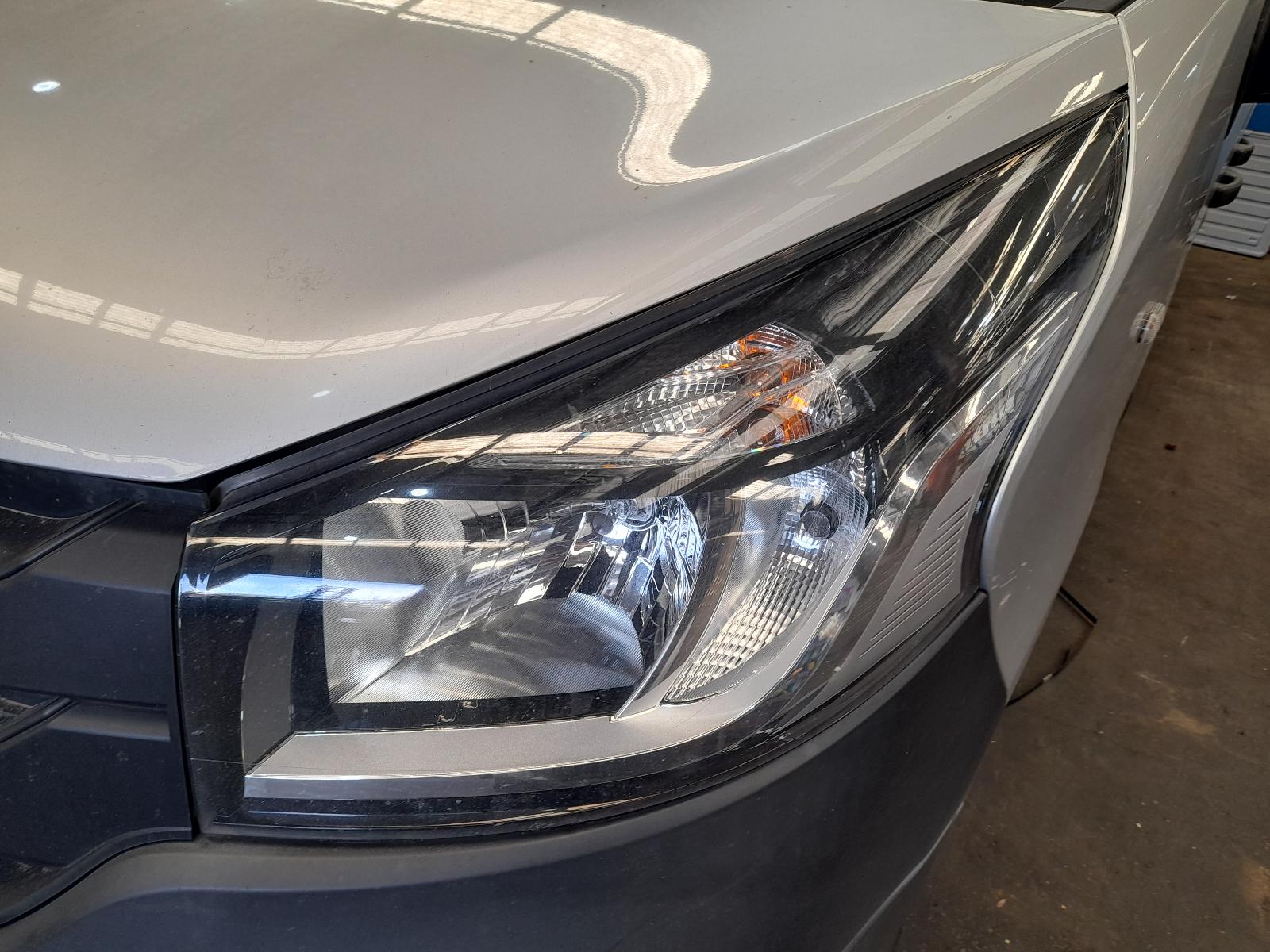 2020 Mitsubishi Express Sunvisor View Auto part Sunvisor Mitsubishi Express 2020