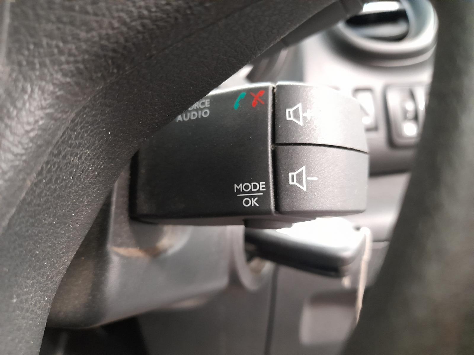 2020 Mitsubishi Express Sunvisor View Auto part Sunvisor Mitsubishi Express 2020