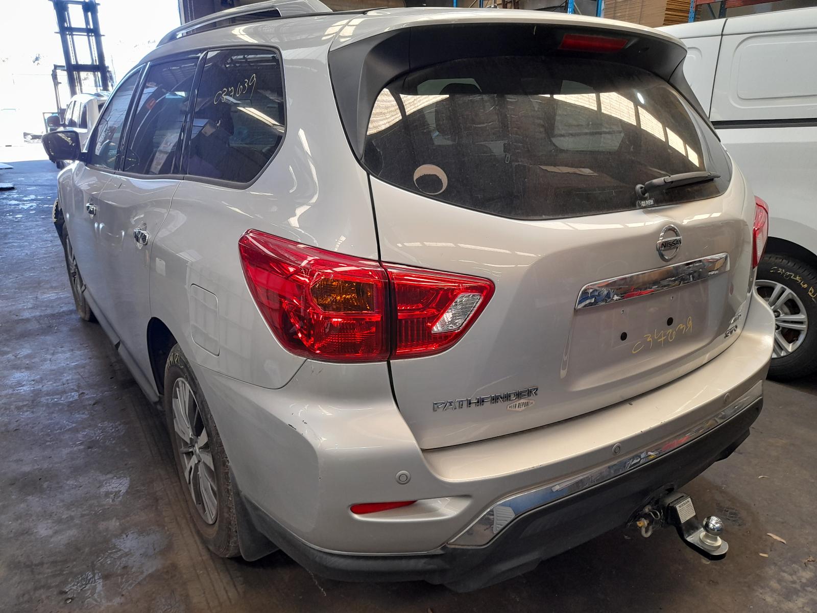 View Auto part Right Front Window Reg/Motor Nissan Pathfinder 2019