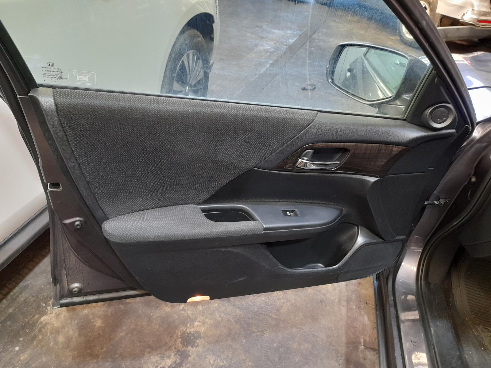 View Auto part Catalytic Converter Honda Accord 2013