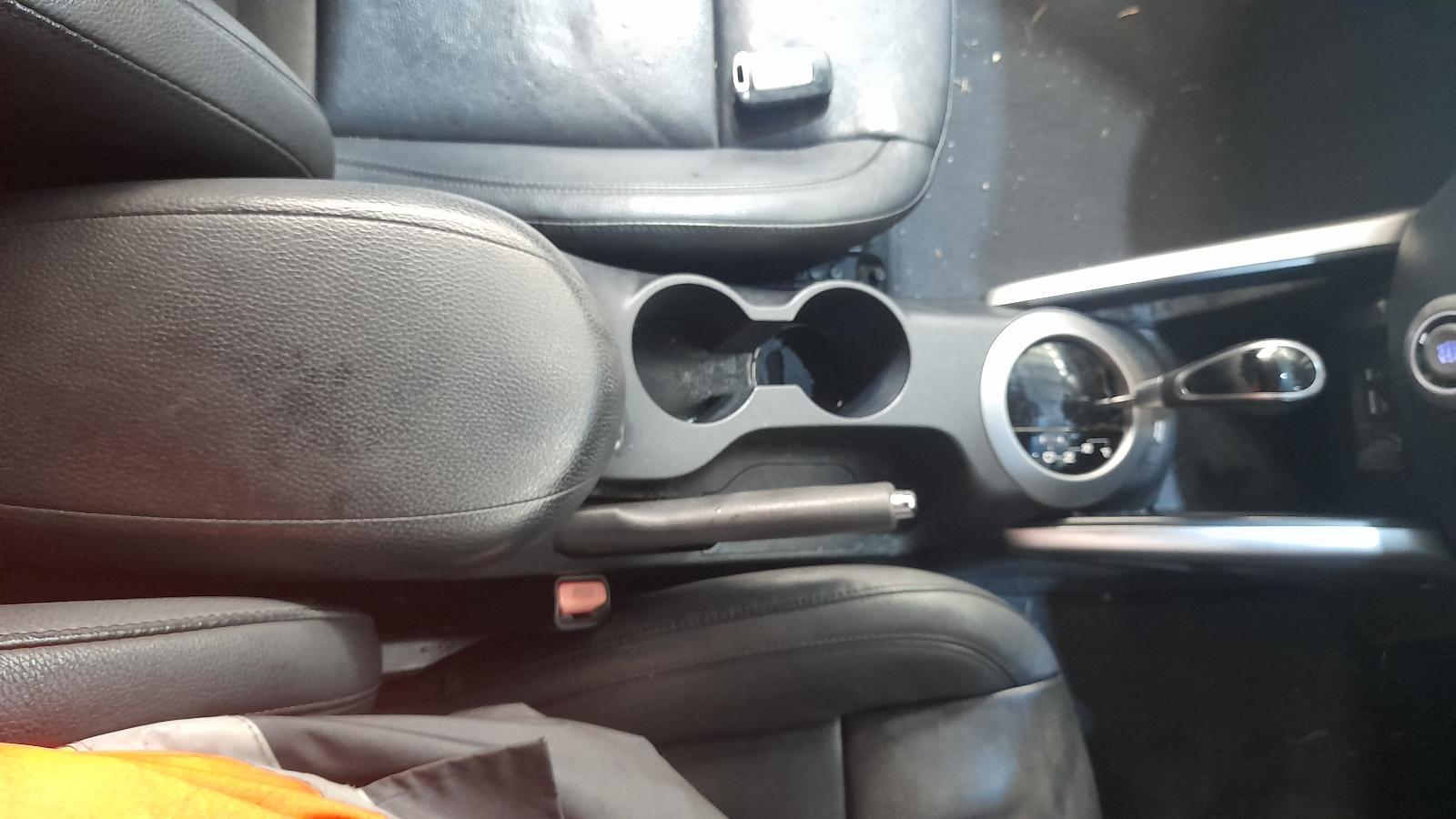 View Auto part Air Cleaner/Box Hyundai Veloster 2013