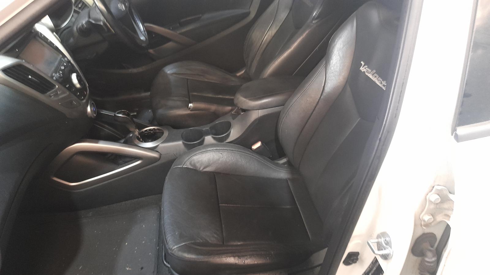 View Auto part Air Cleaner/Box Hyundai Veloster 2013