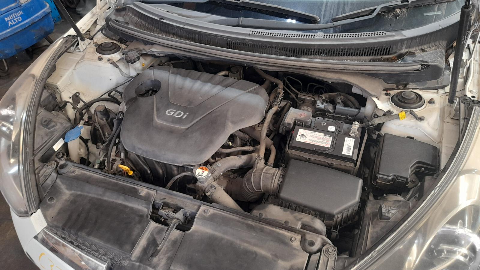 View Auto part Air Cleaner/Box Hyundai Veloster 2013