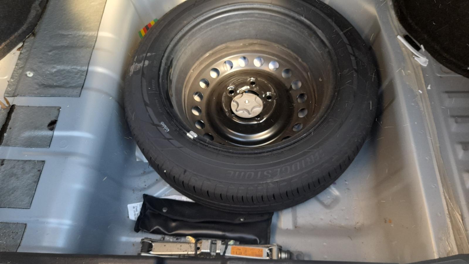 View Auto part Air Flow Meter Nissan Pulsar 2013