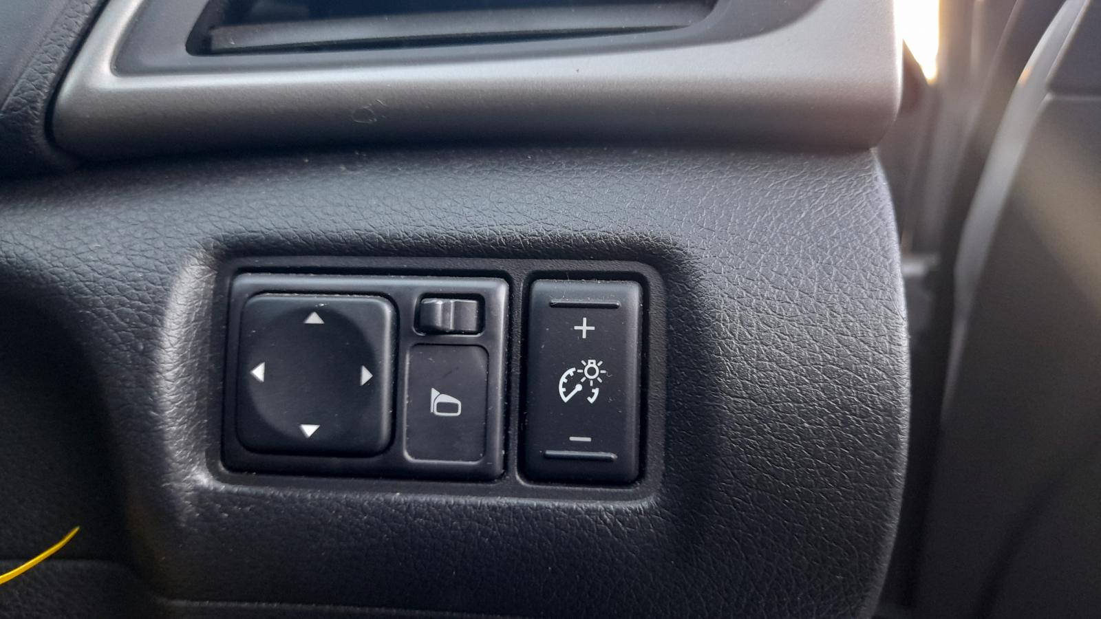 View Auto part Air Flow Meter Nissan Pulsar 2013