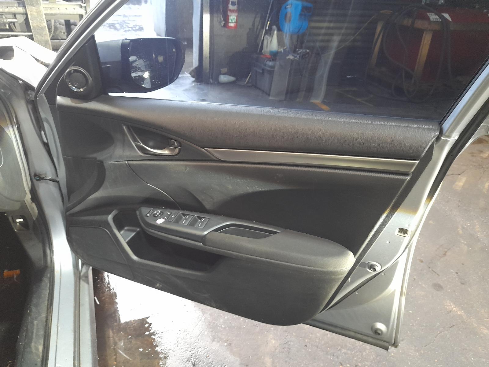 View Auto part Radio/Cd/Dvd/Sat/Tv Honda Civic 2019