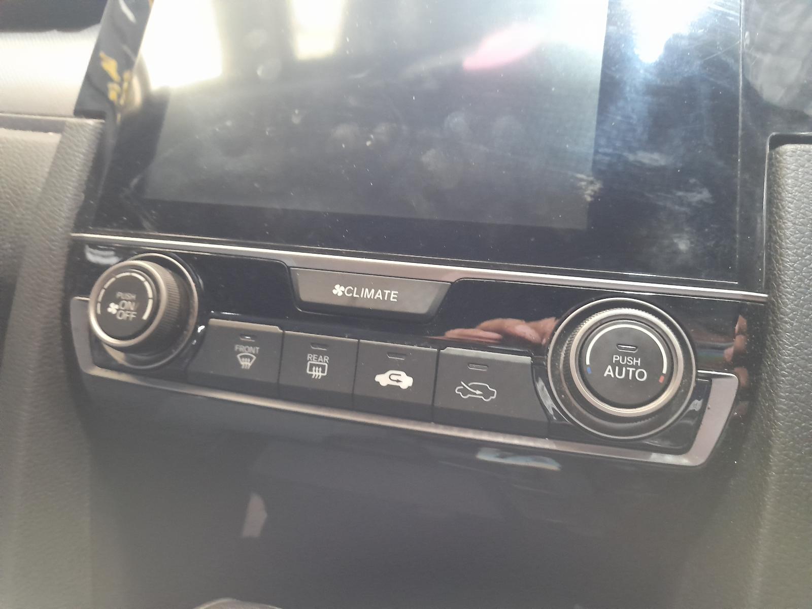 View Auto part Radio/Cd/Dvd/Sat/Tv Honda Civic 2019
