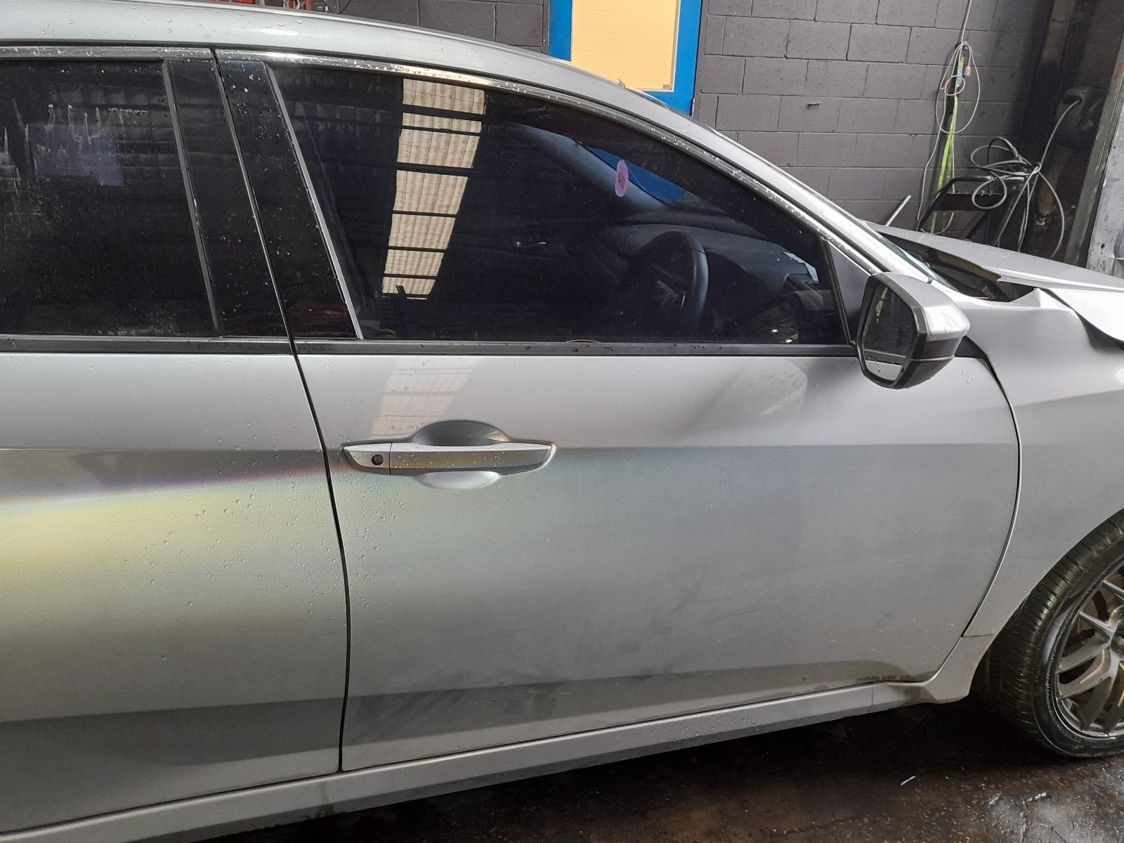 View Auto part Radio/Cd/Dvd/Sat/Tv Honda Civic 2019