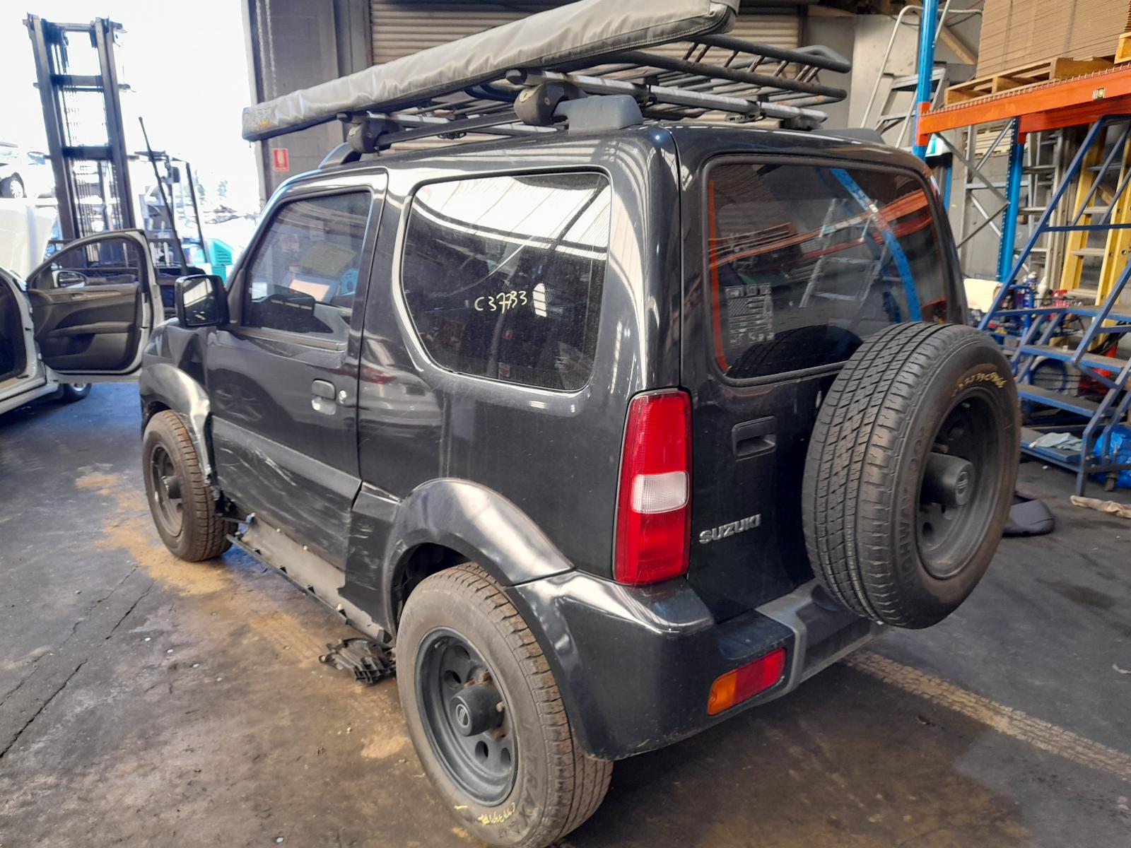 View Auto part Fuel Tank Suzuki Jimny 2012