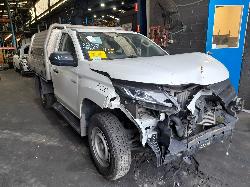 View Auto part Antenna Mitsubishi Triton 2022