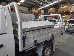 View Auto part Antenna Mitsubishi Triton 2022