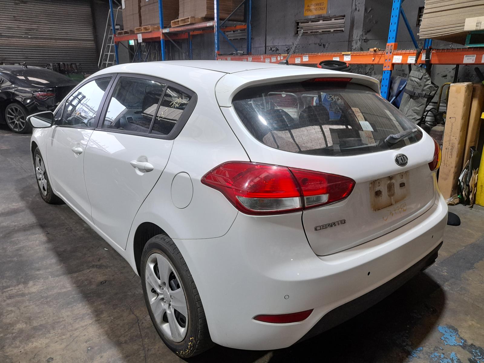 View Auto part Bootlid/Tailgate Kia Cerato 2015