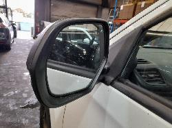 View Auto part Console Mitsubishi Triton 2020