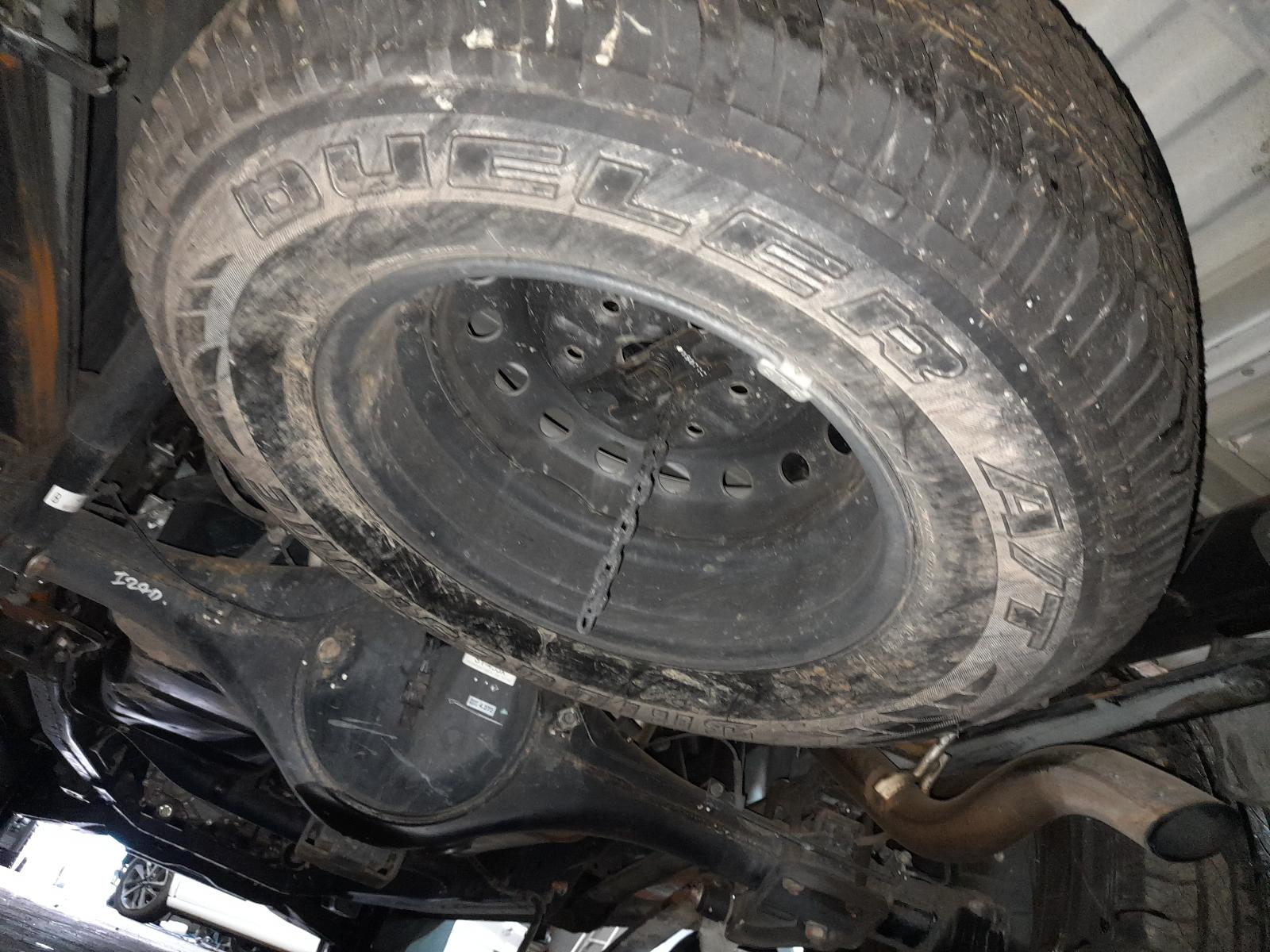 View Auto part Console Mitsubishi Triton 2020