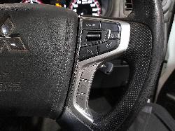View Auto part Console Mitsubishi Triton 2020