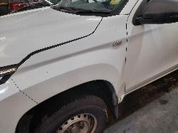 View Auto part Console Mitsubishi Triton 2020