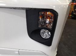 View Auto part Console Mitsubishi Triton 2020