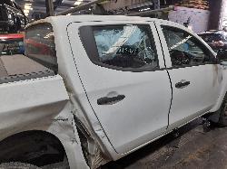 View Auto part Console Mitsubishi Triton 2020