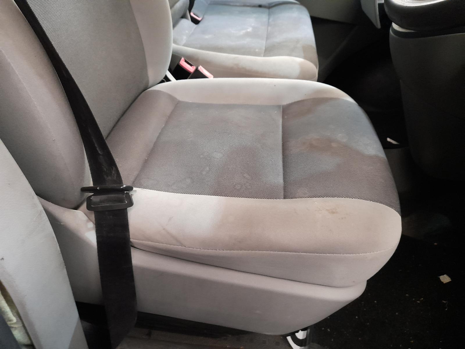 View Auto part Right Front Hub Assembly Volkswagen Transporter 2014