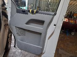 View Auto part Right Front Hub Assembly Volkswagen Transporter 2014