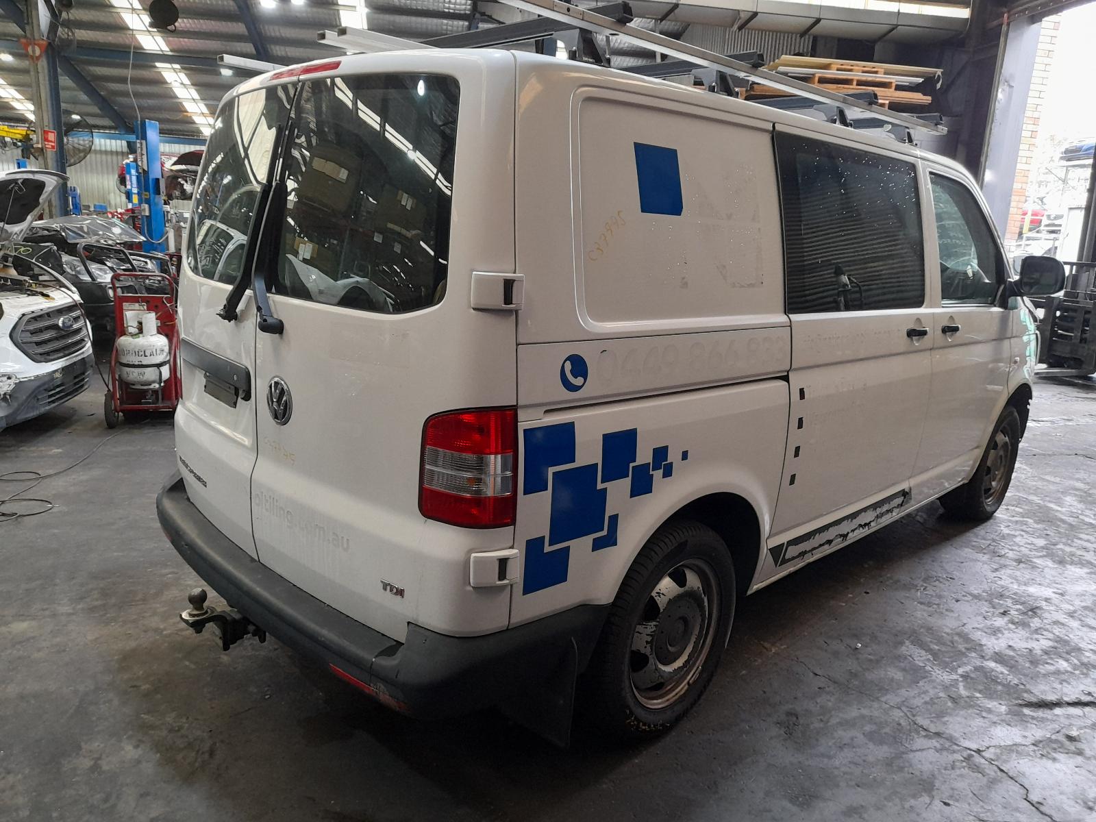 View Auto part Right Front Hub Assembly Volkswagen Transporter 2014